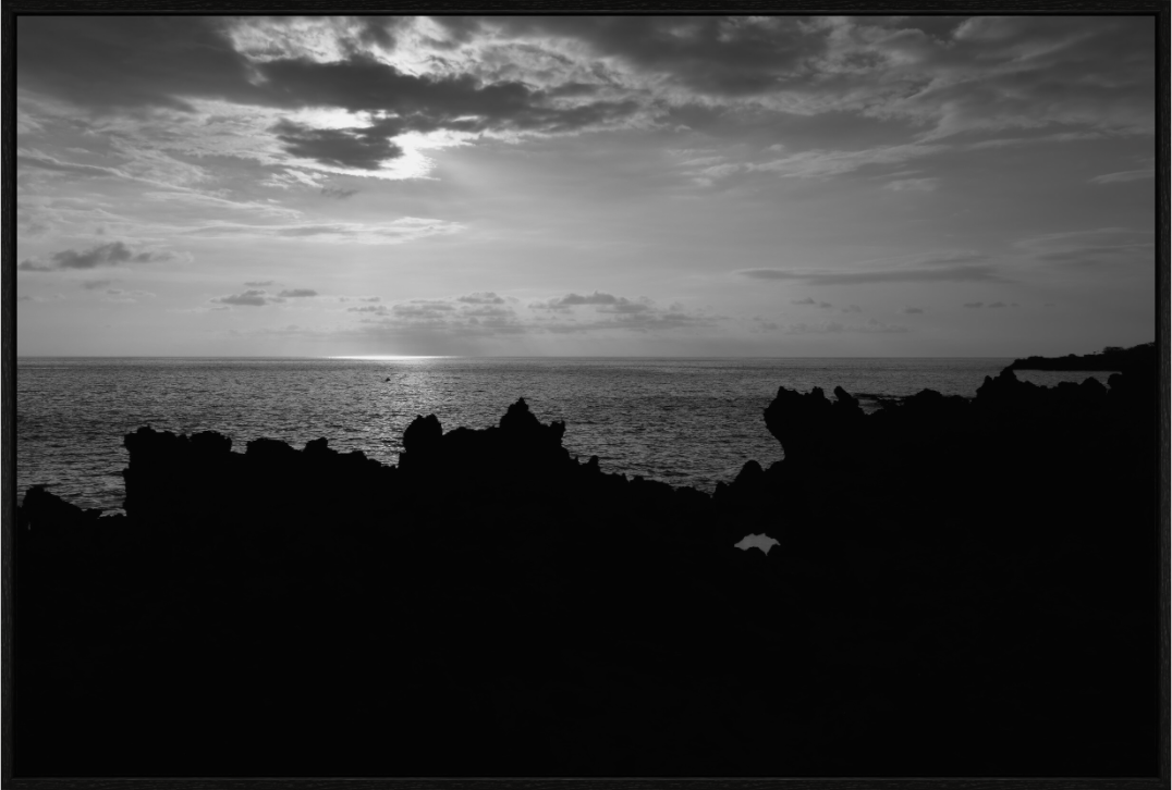 Main image Jagged Edge on acrylic glass